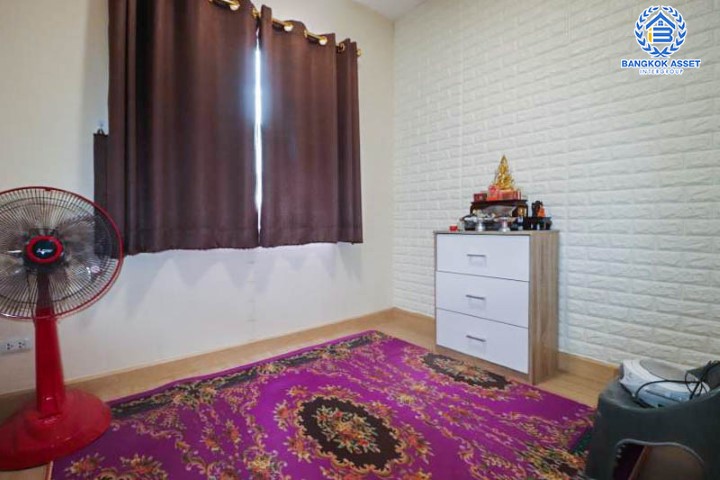 *****ทาวน์เฮ้าส์มือสอง กรุงเทพฯ ม.พฤกษาวิลล์96 พหลโยธิน-เพิ่มสิน เนื้อที่กว้าง 18.70 ตร.ว. ฟังก์ชัน 3 ห้องนอน 2 ห้องน้ำ ที่จอดรถ 1 คัน บ้านสภาพสวย ภายในตกแต่งโมเดิร์นมีสไตล์ พร้อมเข้าอยู่! โครงการตั้งบนทำเลแห่งการเดินทาง ใกล้รถไฟฟ้าสายสีชมพูและสายสีเขียว เชื่อมต่อจุดขึ้นทางด่วน "สุขาภิบาล5-รามอินทรา" จองเลย!